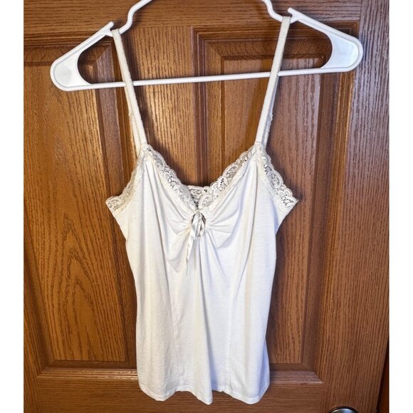 Guess Jeans Lace-Trimmed Ivory Camisole Top Vintage, Y2K, 90'S - Picture 8 of 10